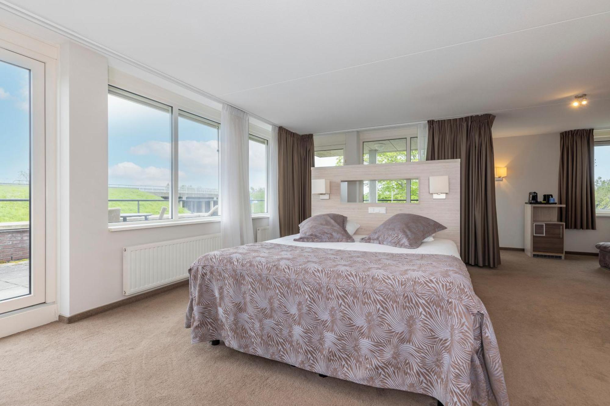 Fletcher Wellness-Hotel Kamperduinen Камперланд Екстериор снимка